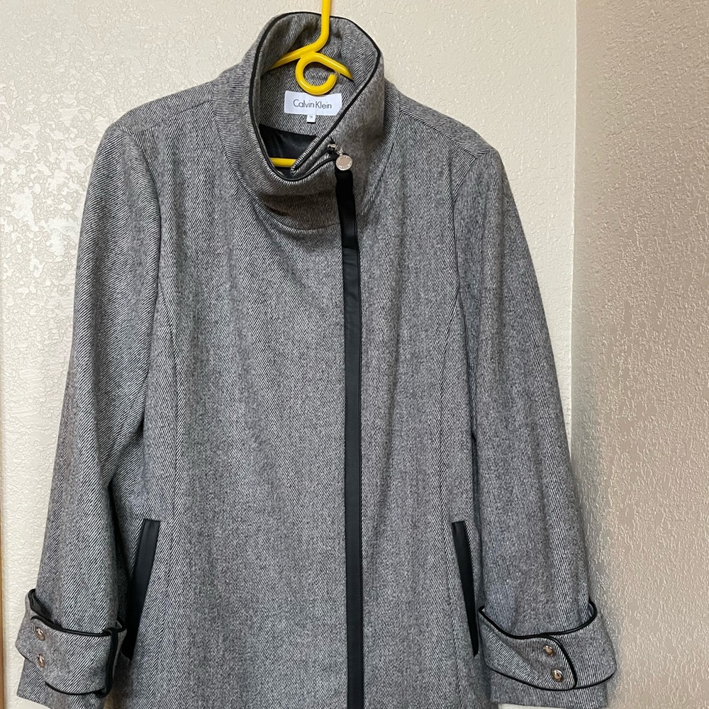🟠Calvin Klein wool overcoat, like brand new.